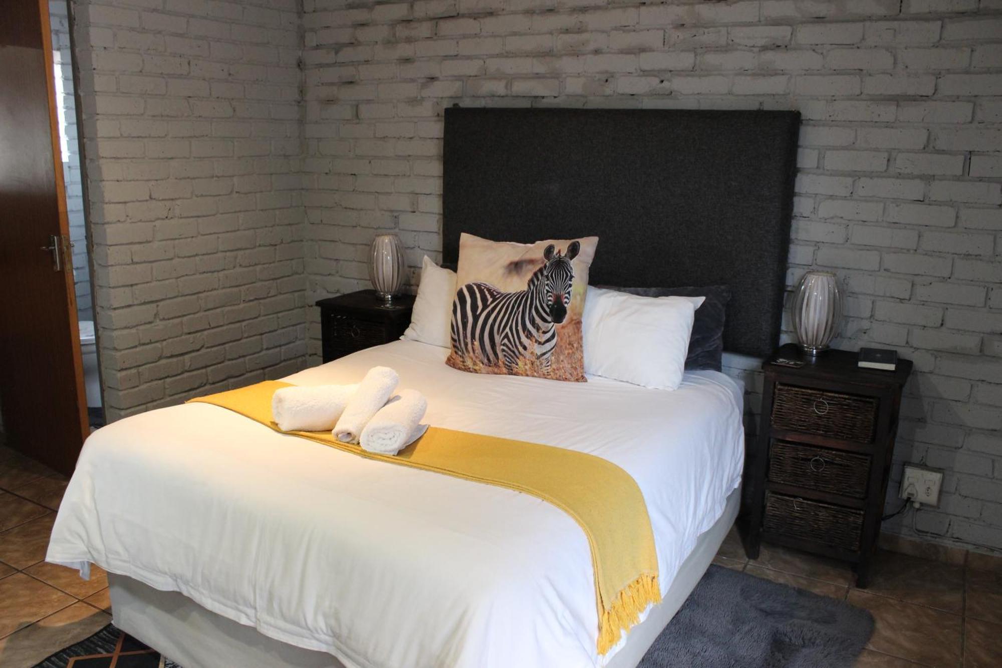 Kameelboom Lodge *